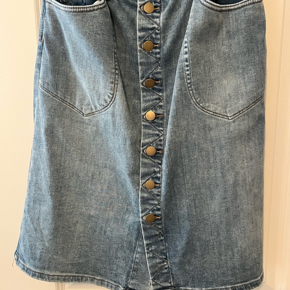 KUT - Rose Button Front Pocket Skirt